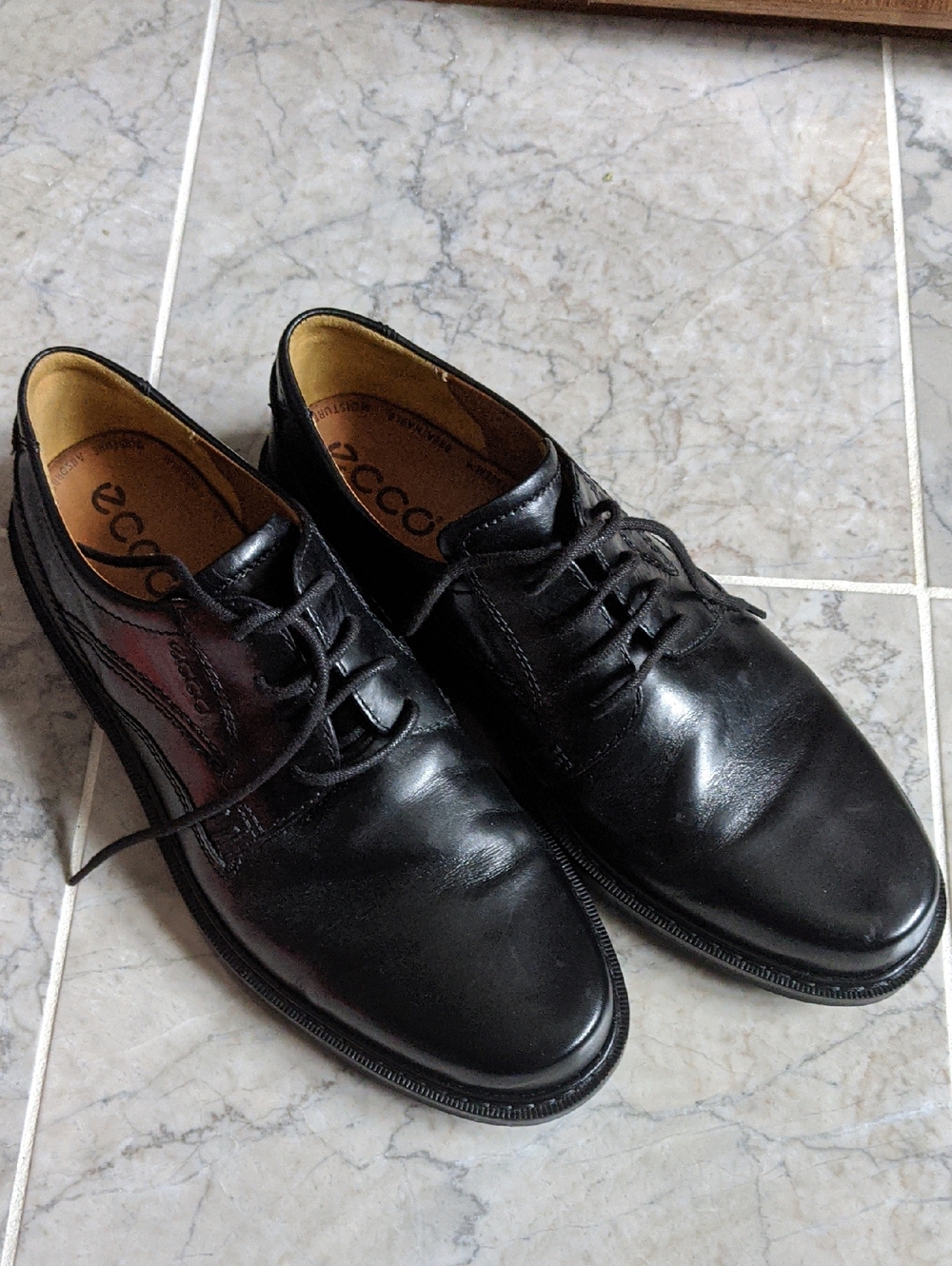 ECCO Black Leather Oxford-Style Derby Shoes